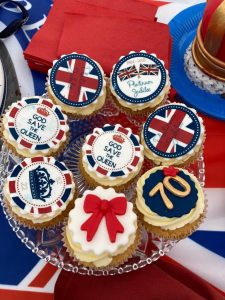 God Save The Cakes